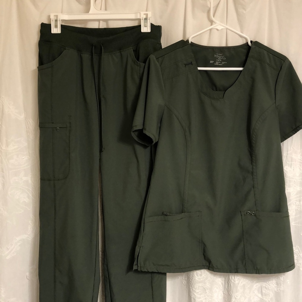 Cherokee infinity scrubs